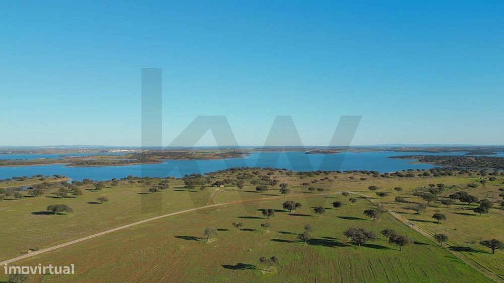 Terreno Exclusivo Junto à Barragem do Alqueva – Investimento Turístico