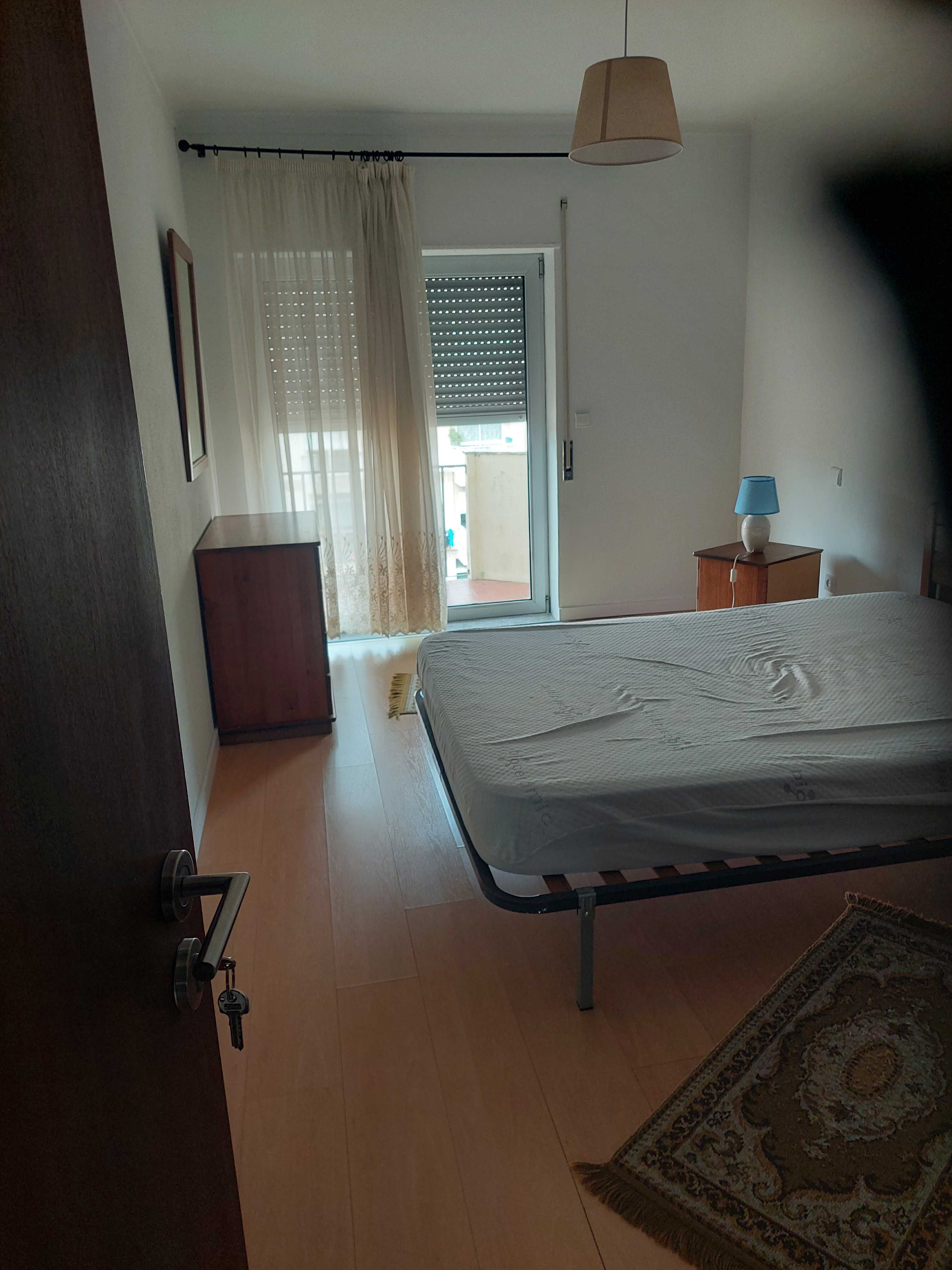 quarto para arrendar