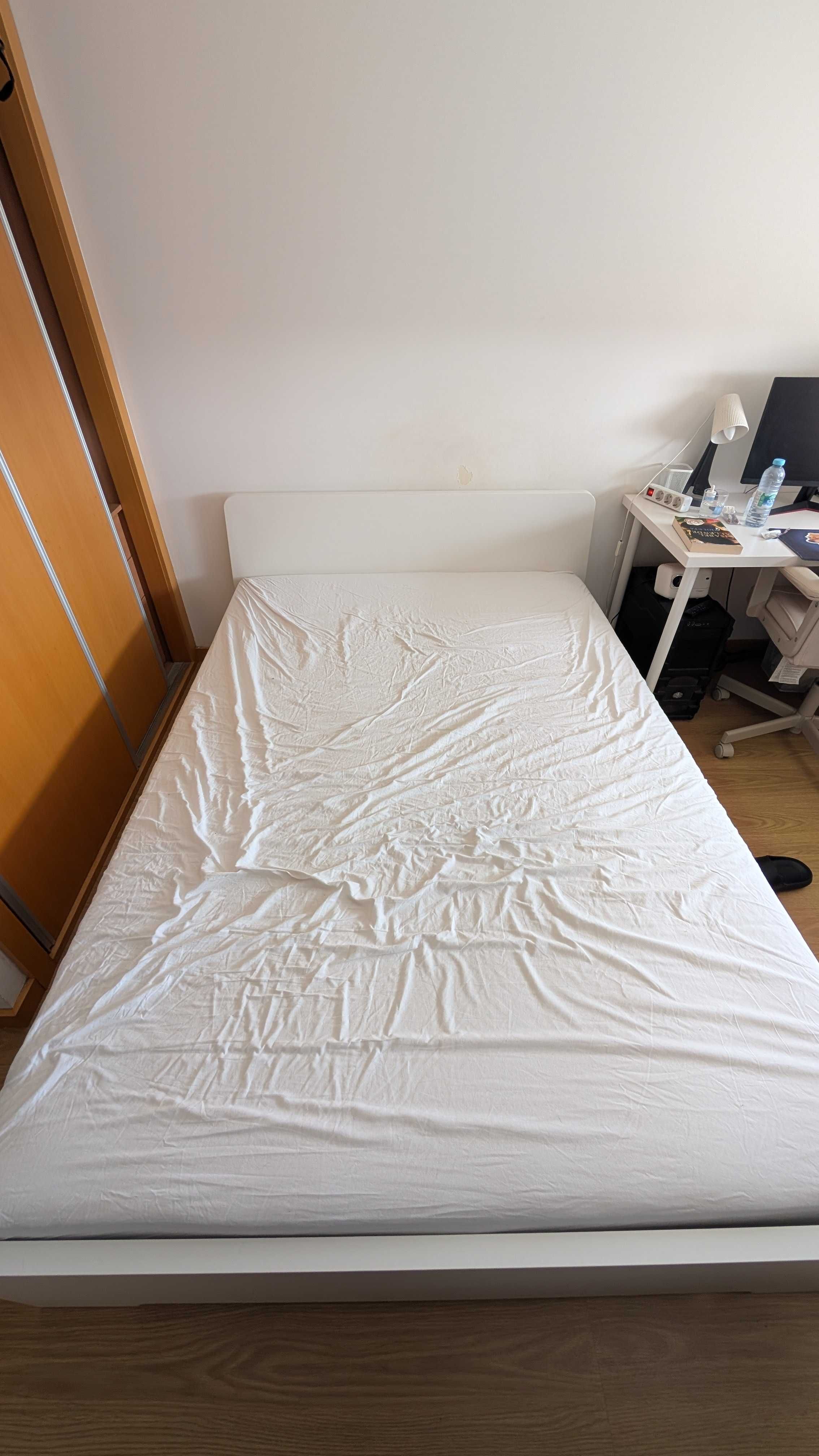 Cama ASKVOLL + Estrado LUROY + Estrutura VESTEROY