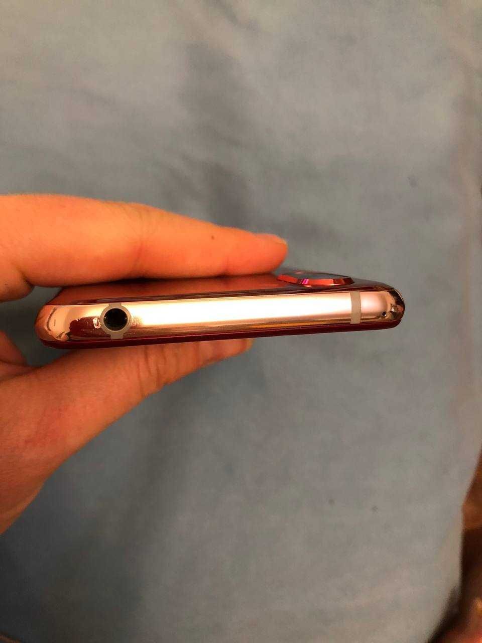 Sharp Aquos R2 4/64 red 706 SH