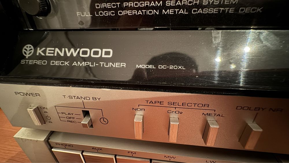 Kenwood modelo DC-20XL boombox