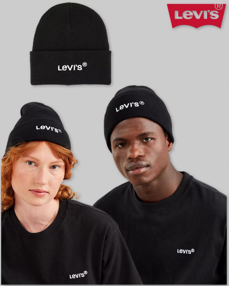 Чорна тепла шапка з вишитим написом Levi’s унисекс