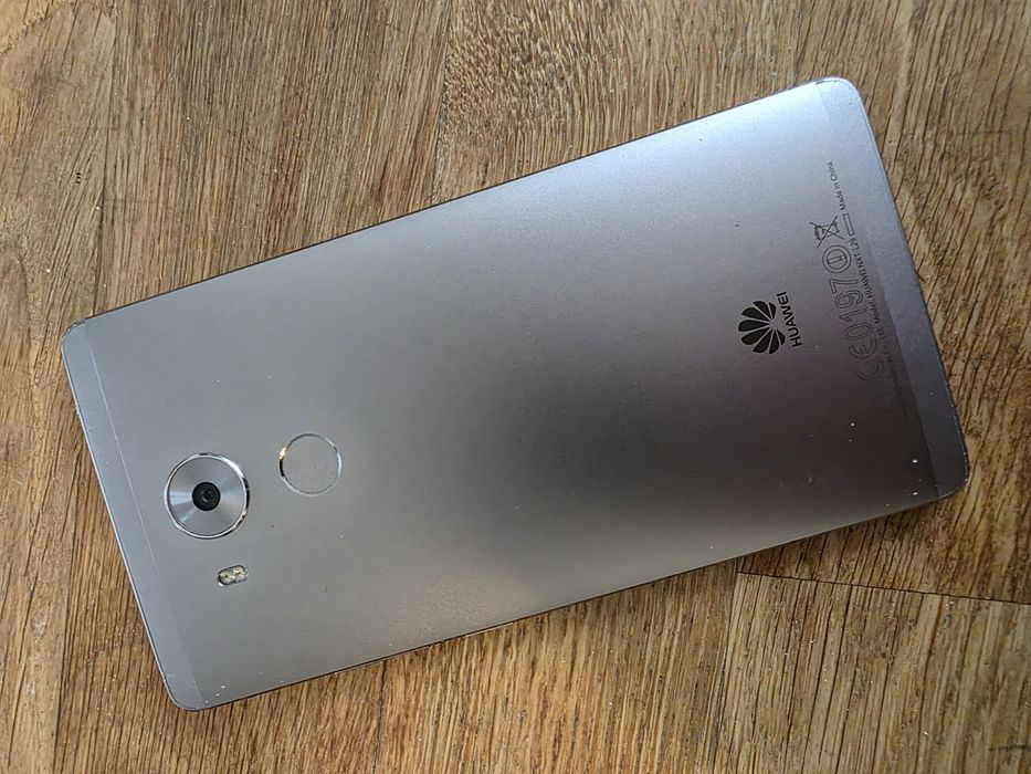 Huawei Mate 8 super stan