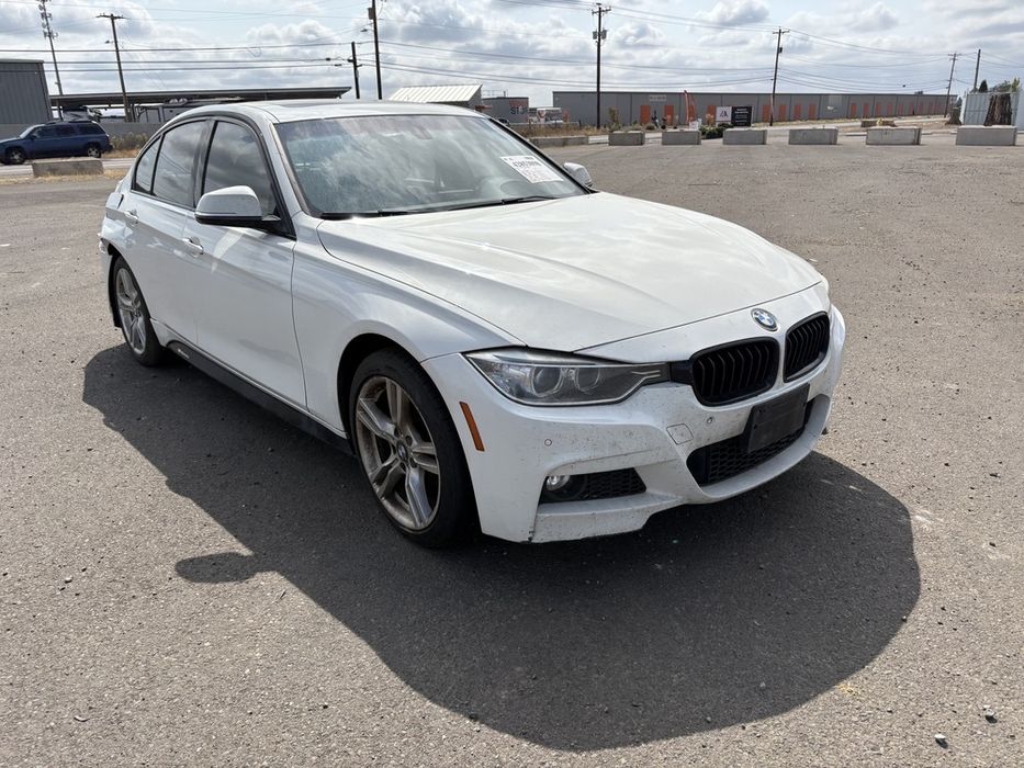 BMW 328d F30 2.0 дизель в дорозі