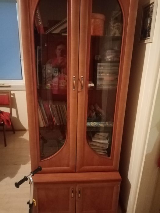 Szafa narożna i witryna