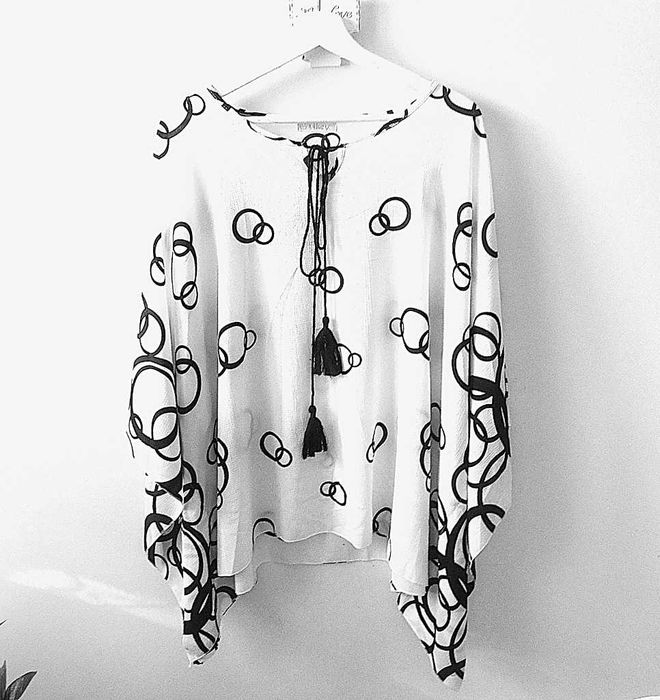 Piękna narzutka - kardigan - ponczo - nietoperz bez rozmiarowa