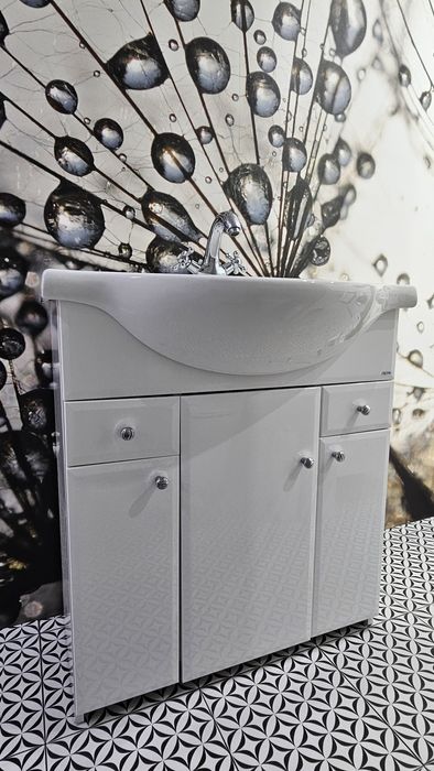 Szafka z umywalką Elita 75 cm biała wysoki połysk + bateria