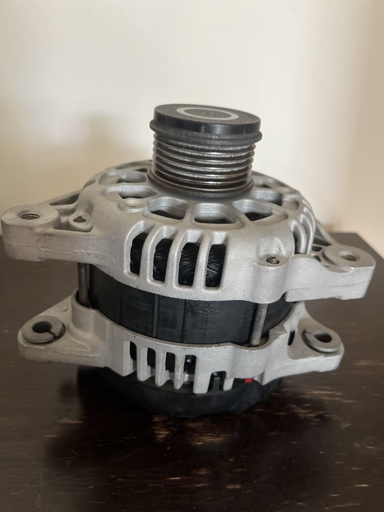 Alternator hyundai santa fe 2019r.