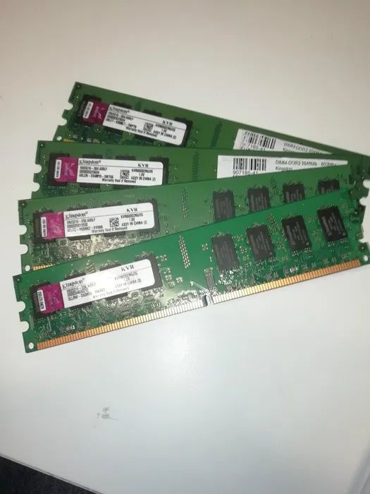 Módulos memória Kingston 2Gb DDR2 800