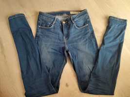 Jeansy rurki spodnie 34 XS zara