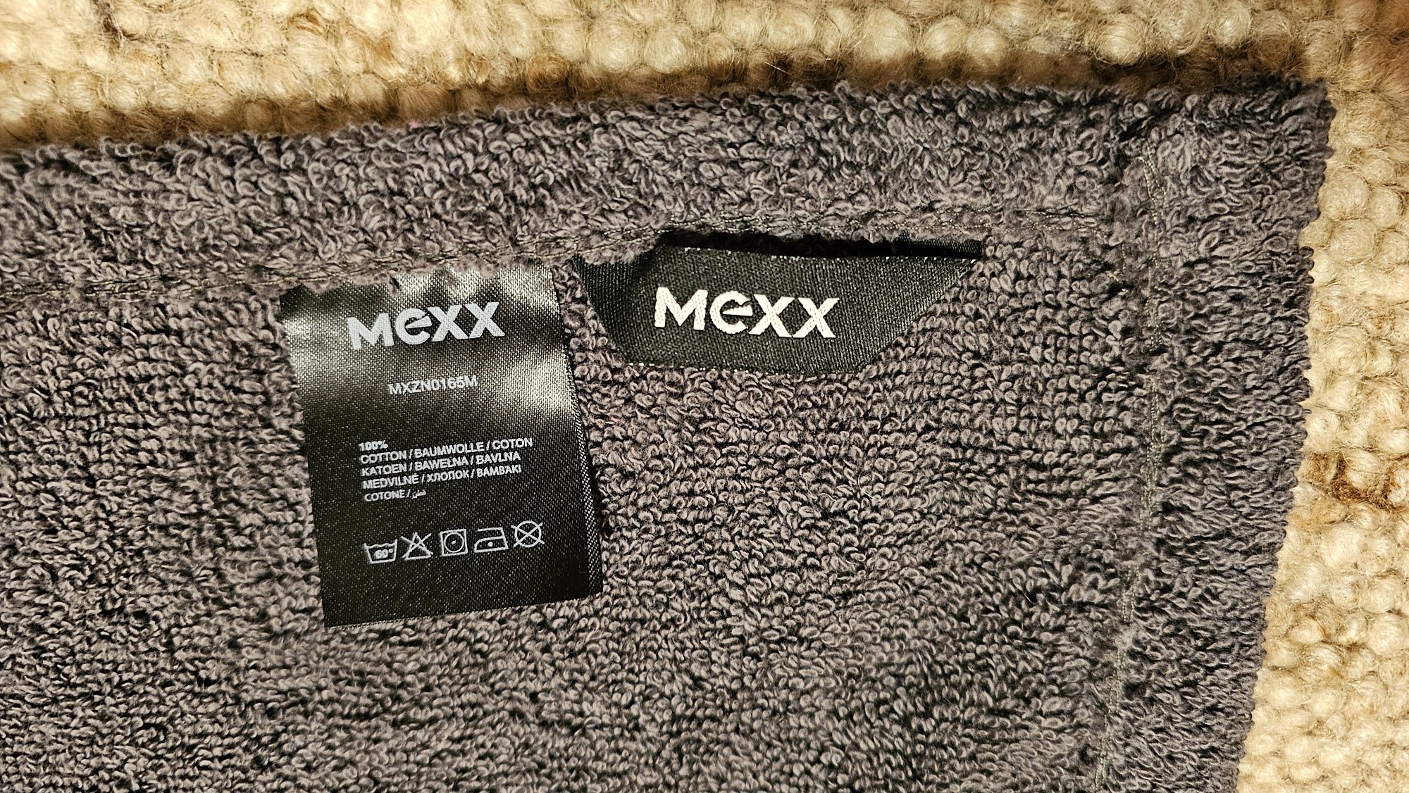 Kilt do sauny marki Mexx. Unisex. 100% bawełna. Kieszonka.