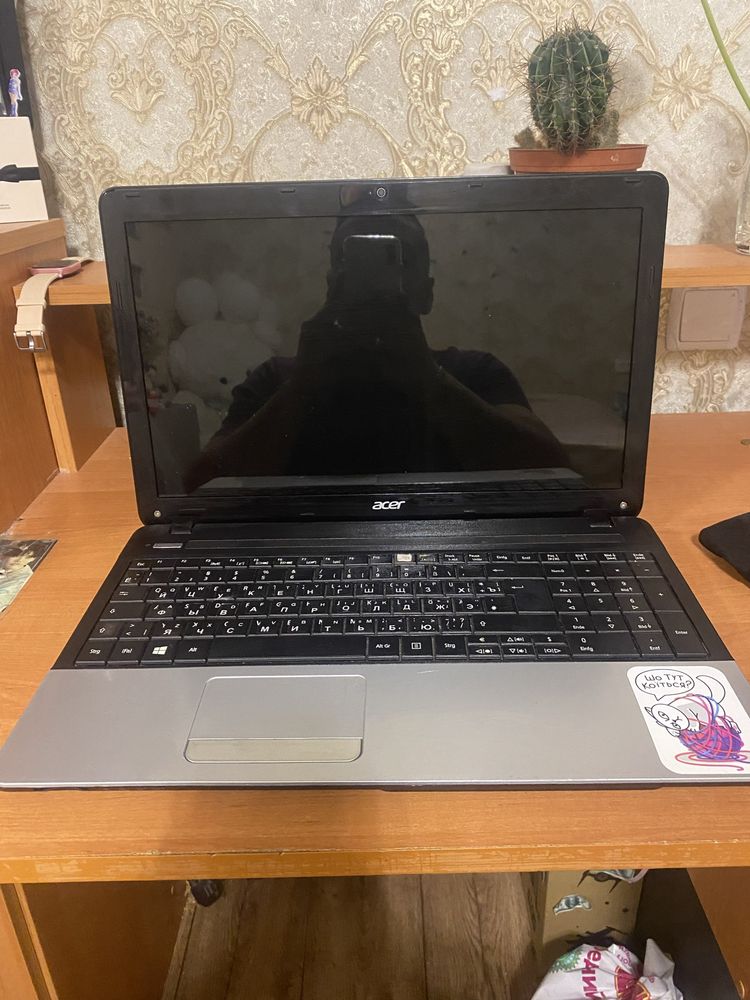 Продам Acer e1-531