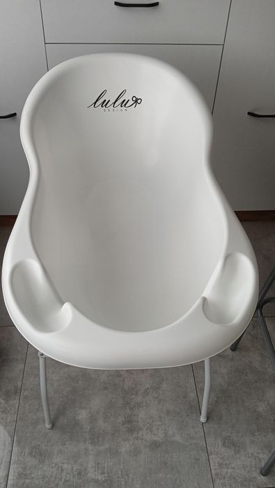 Wanienka że stojakiem lulu