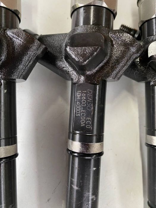форсунку denso 16600 EC00A