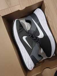 Buty NIKE nowe rozmiar 45/46