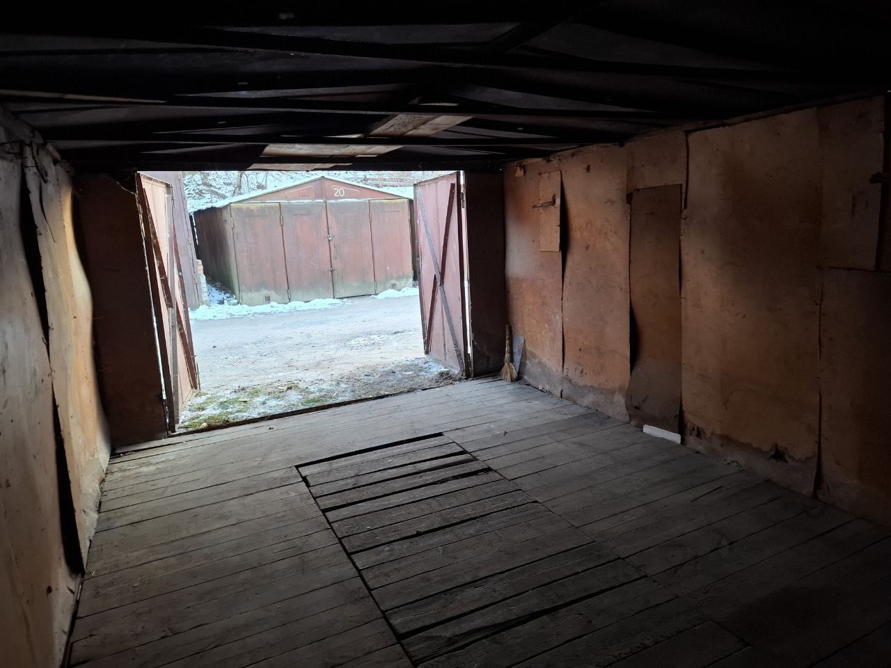 Продам гараж у центрі міста кооператив Стартер, з документами