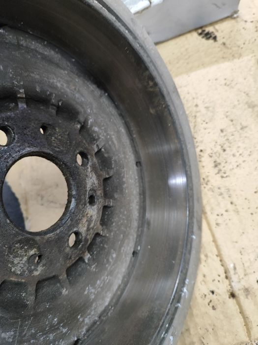 Тормозные барабаны с колодками ваз-2101-07