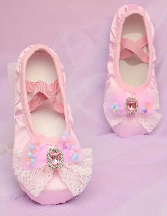 Buty baletki Księżniczka Aurora Roszpunka wróżka, r. 29 przebranie
