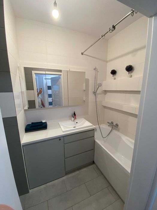 Apatrament Deluxe na doby, Rondo Wiatraczna