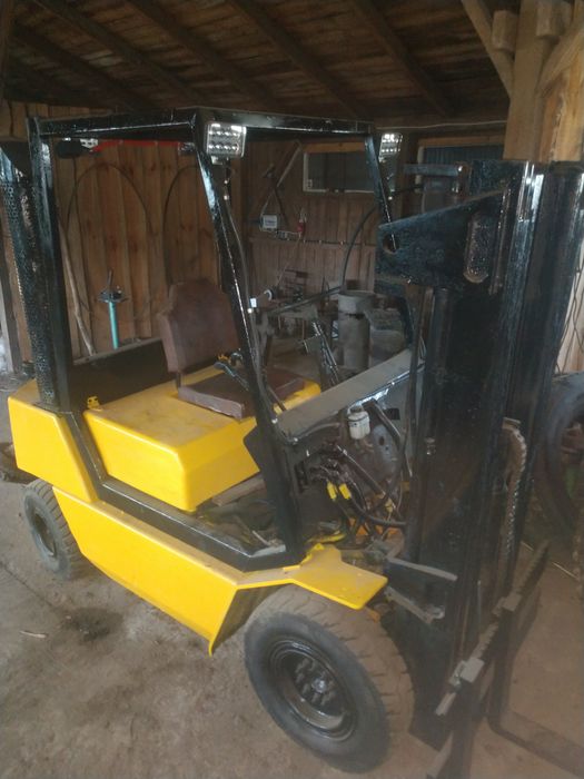 Продам дизельний навантажувач BOSS