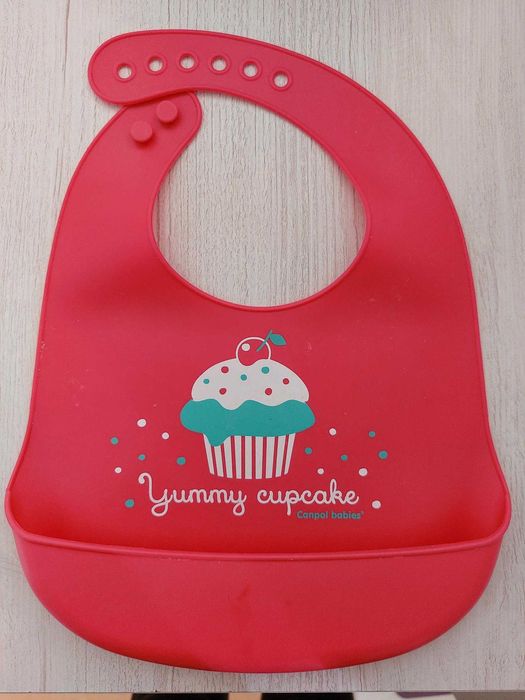 Śliniak Canpol babies silikonowy czerwony