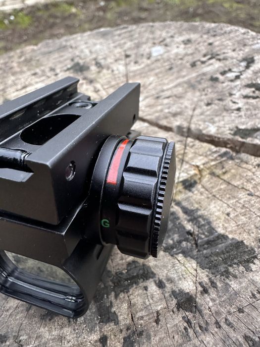 Калиматорный прицел новый