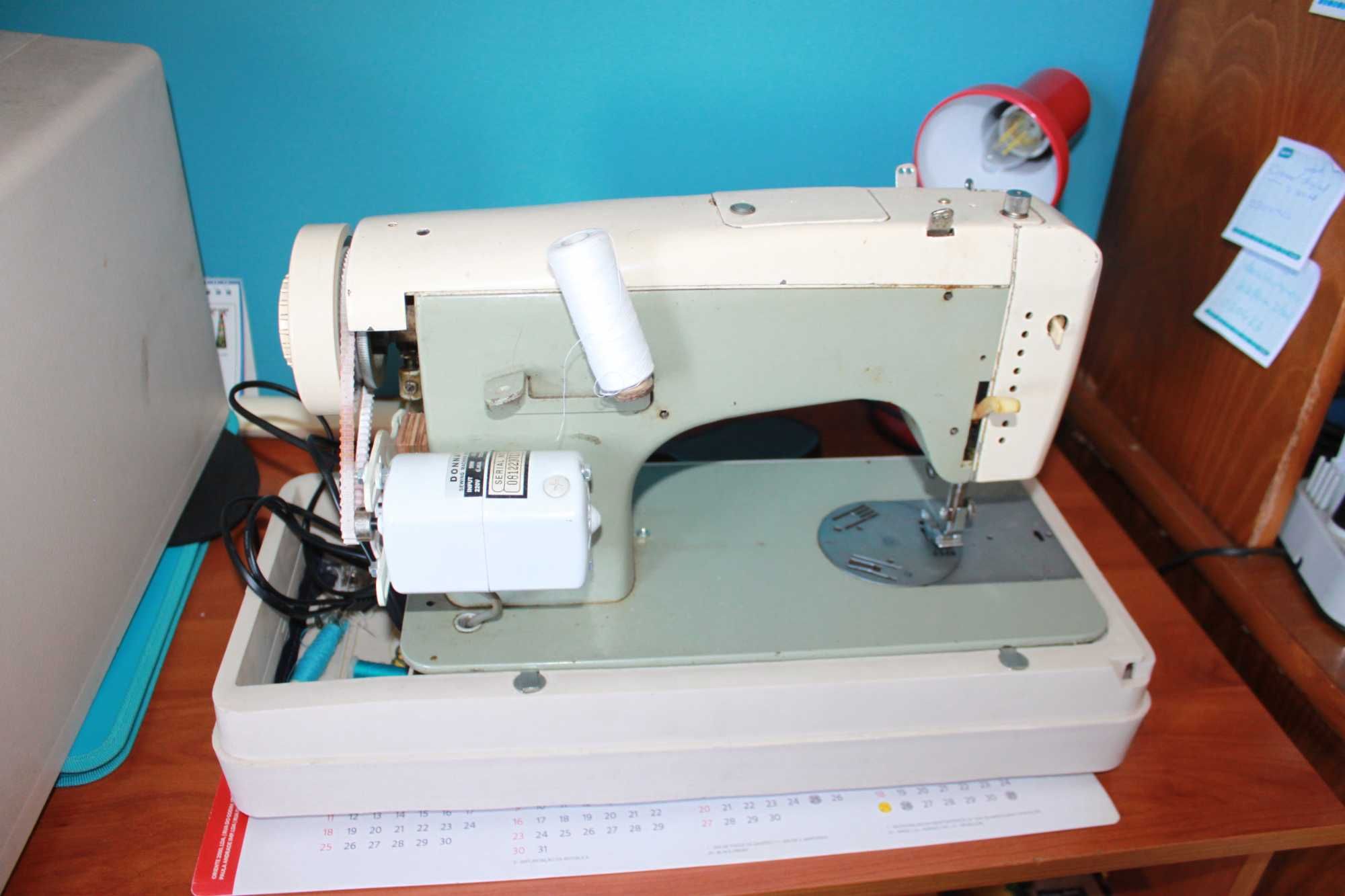 Vendo máquina de costura automática Oliva 515