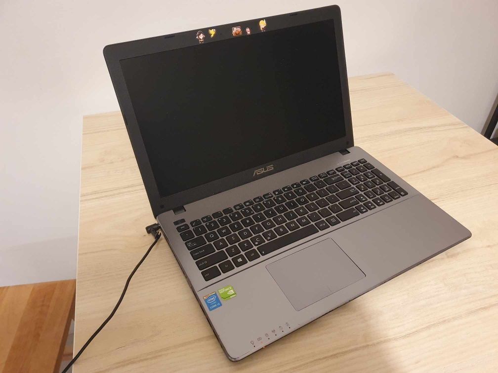 Laptop Asus R510L