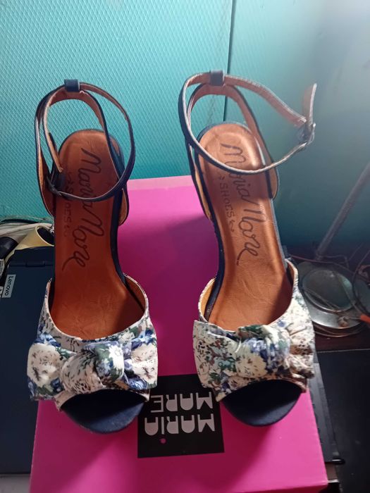 calçados vários baratos vendo por par ou volume.