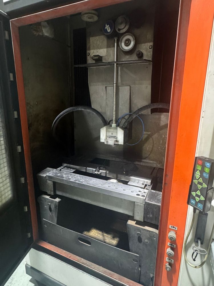 Erosao de fio CHARMILLES TECHNOLOGIES ROBOFIL 310