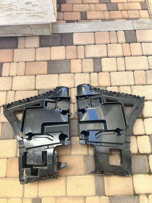 Кріплення заднього бампера на BMW X3 G01 2021 року