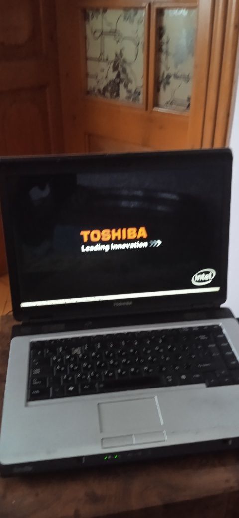 Продам ноутбук TOSHIBA