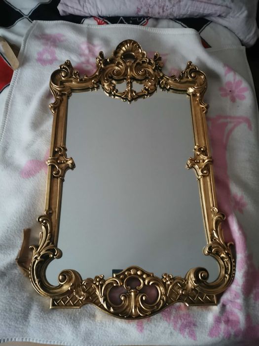 Toaletka złocona z lustrem