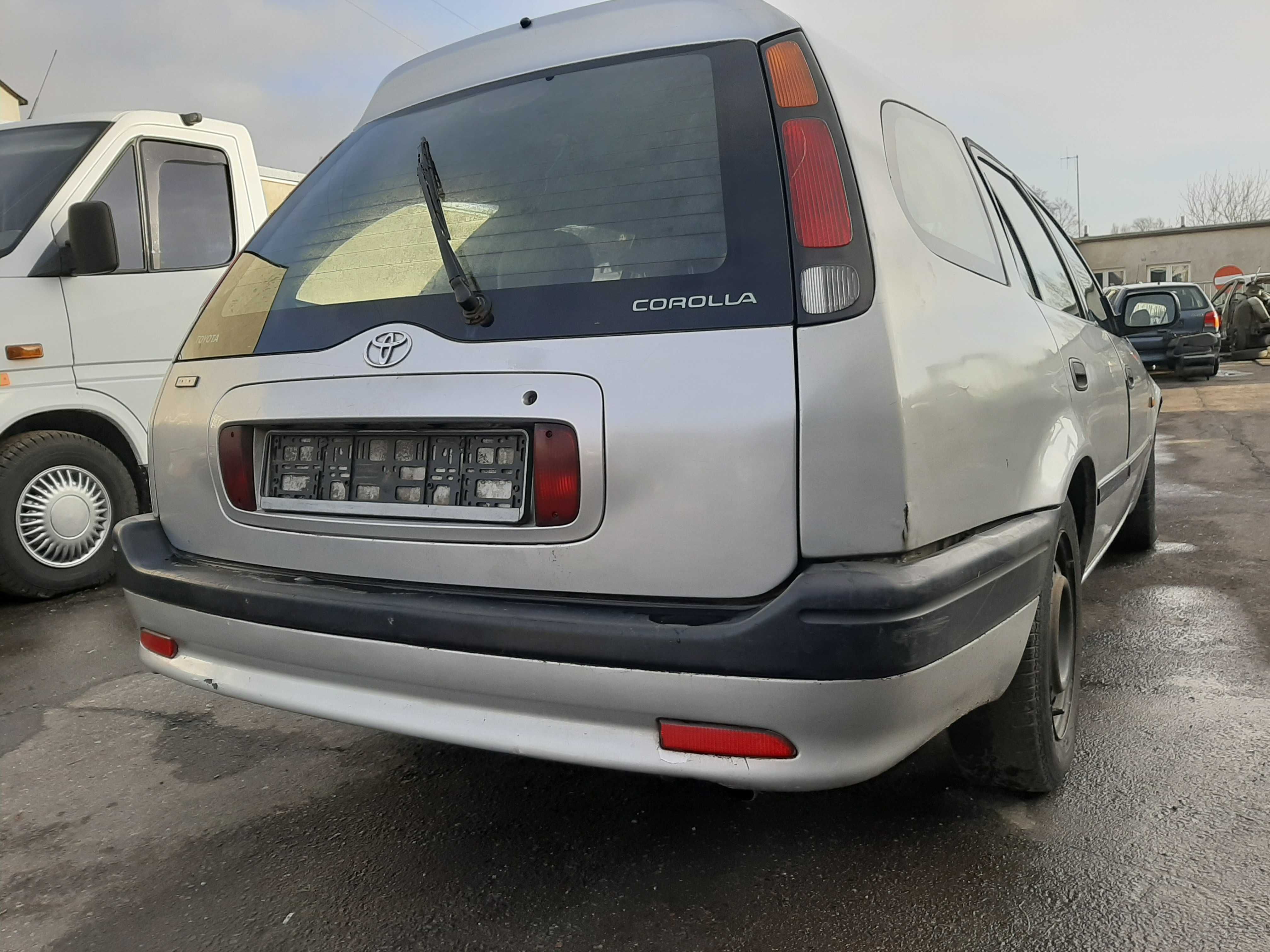 Toyota Corolla E11 Kombi 2.0 D,1998 r.Zderzak tylny