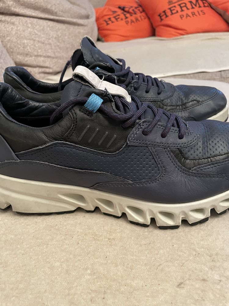Buty ecco biom ze skory