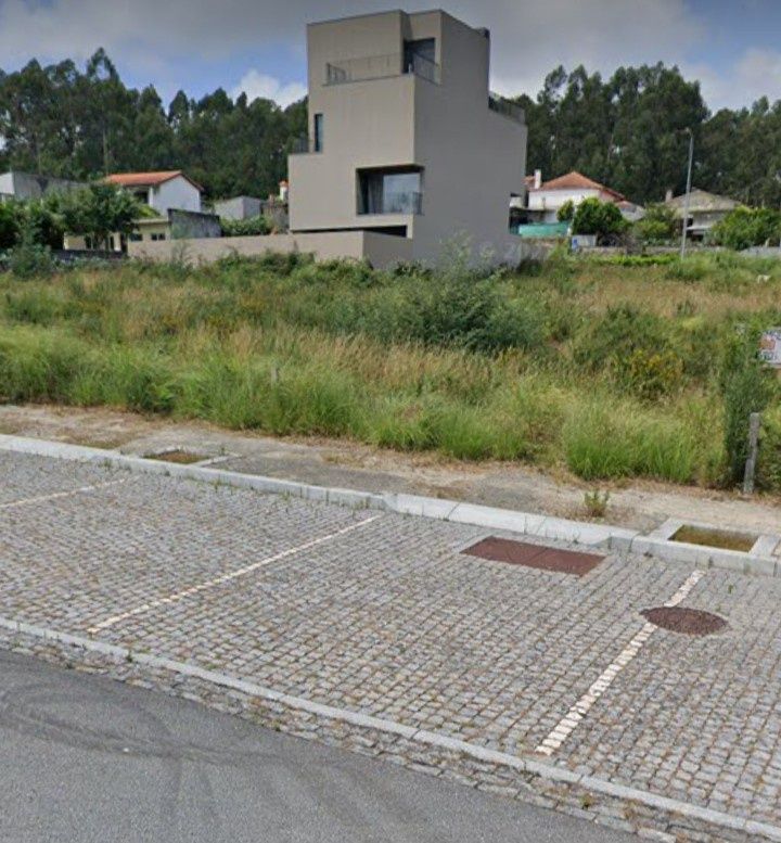 Lote terreno para Construção Castelo da Maia próximo Ismai