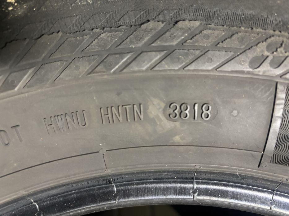 Шини зимові R16c 225/75 Continental (ціна за скат)2018рік