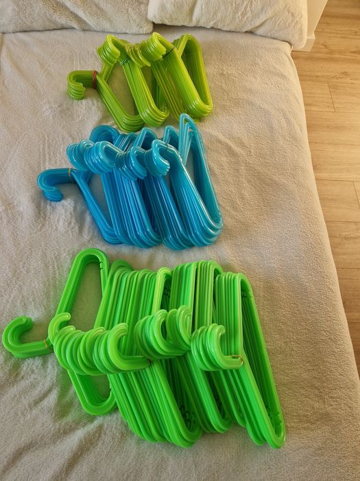 Wieszaki dziecięce IKEA Bagis (10sztuk)