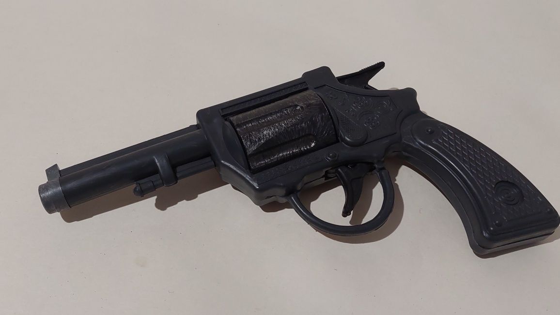 Револьвер дитячий часів СРСР