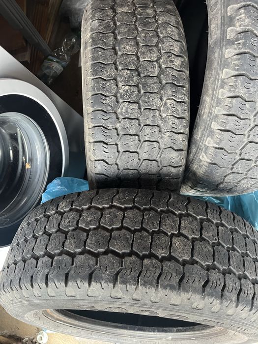 Opony Goodyear 215 / 65 /R16c