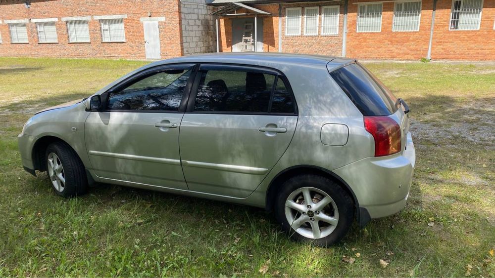 Toyota Corolla 1.6 автомат
