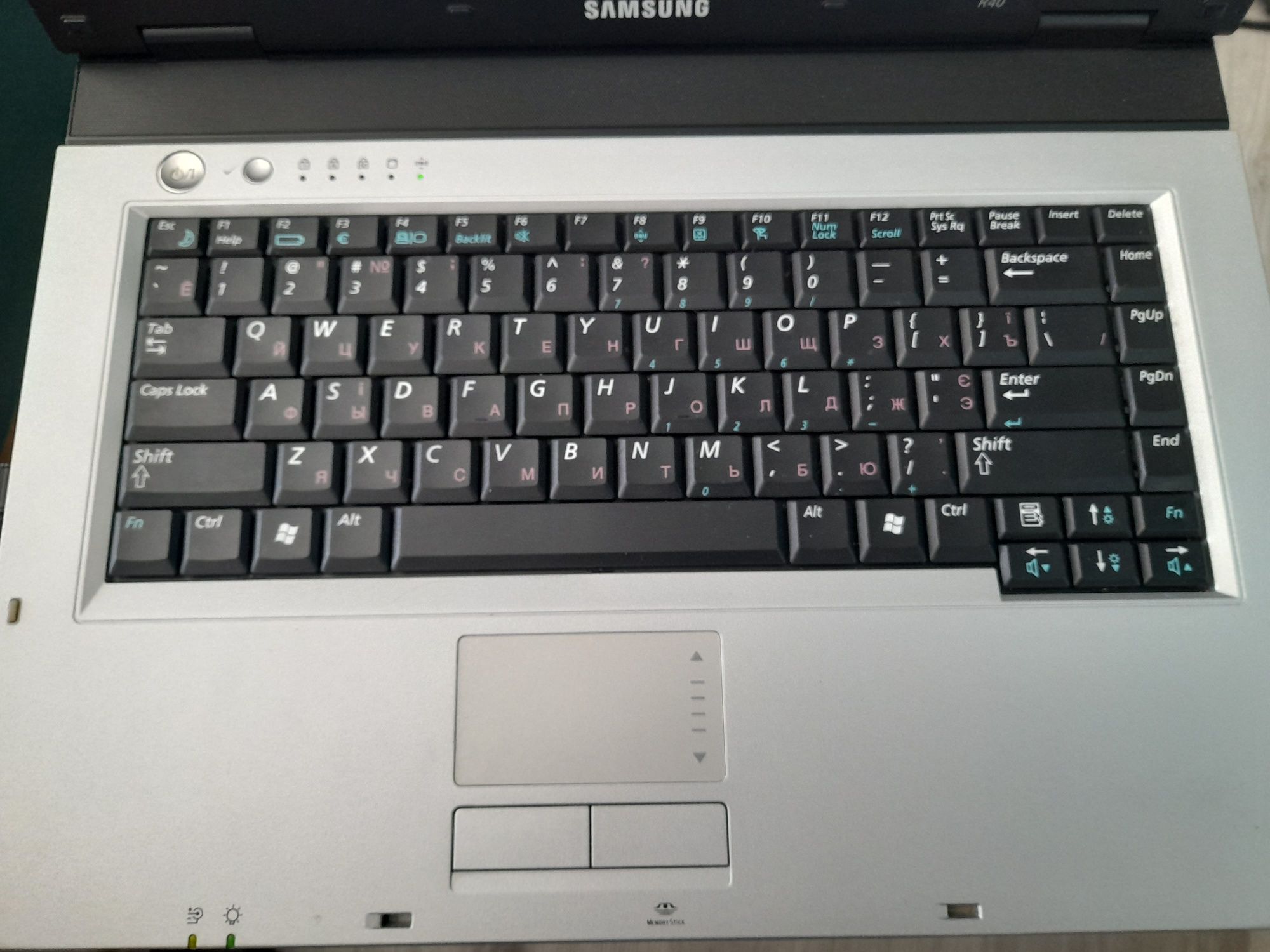 Ноутбук Samsung r40
