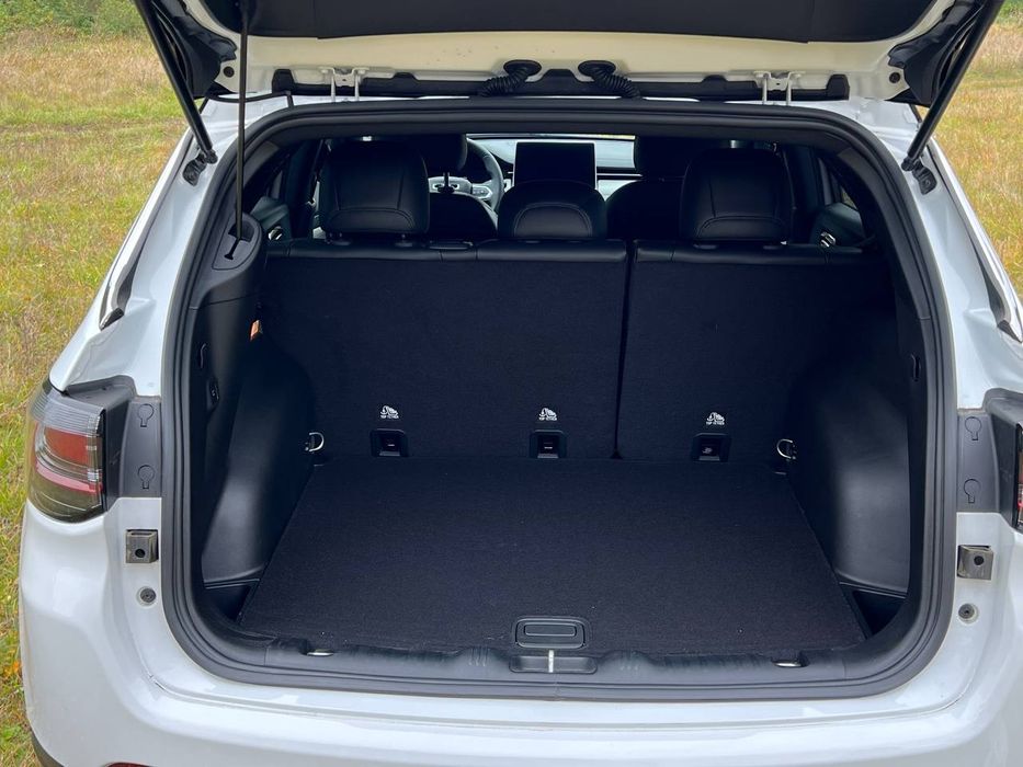 Jeep Compass 2024
II покоління (2nd FL)/MP  •  2.0T 9АТ (203 к.с.)  •