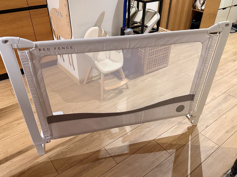 Barierka do łóżka