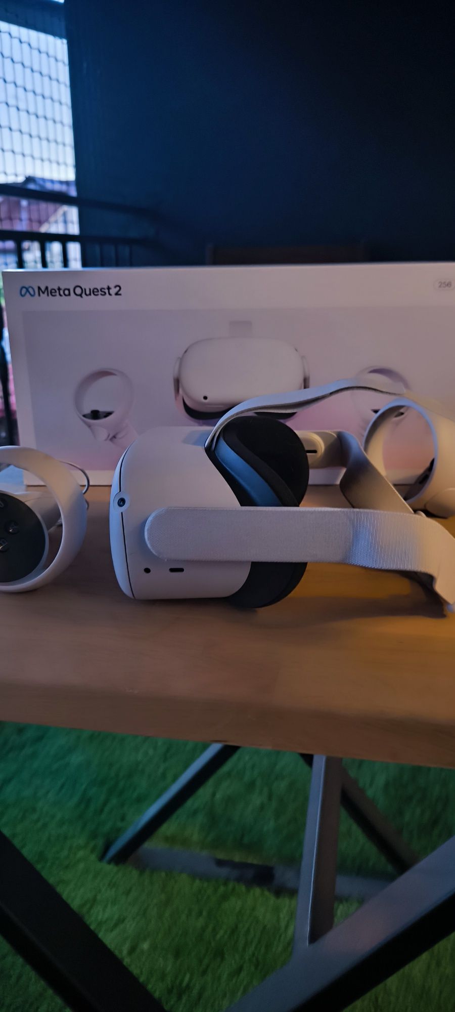 Oculus quest 2 256gb +2x kontroler + ladowarka