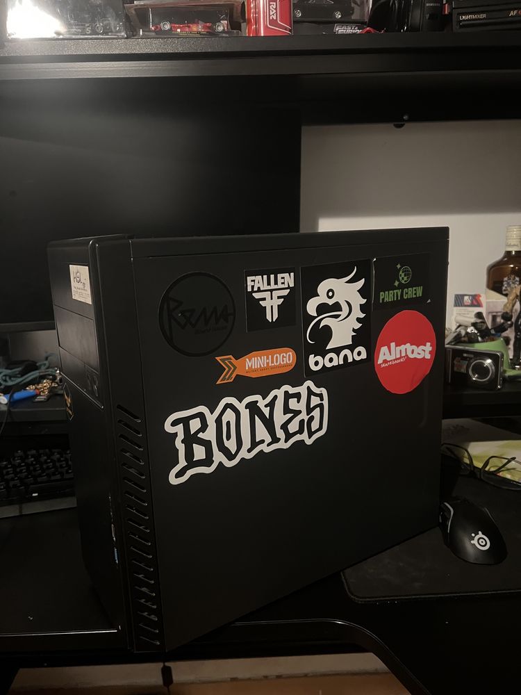 Vendo computador torre Gaming
