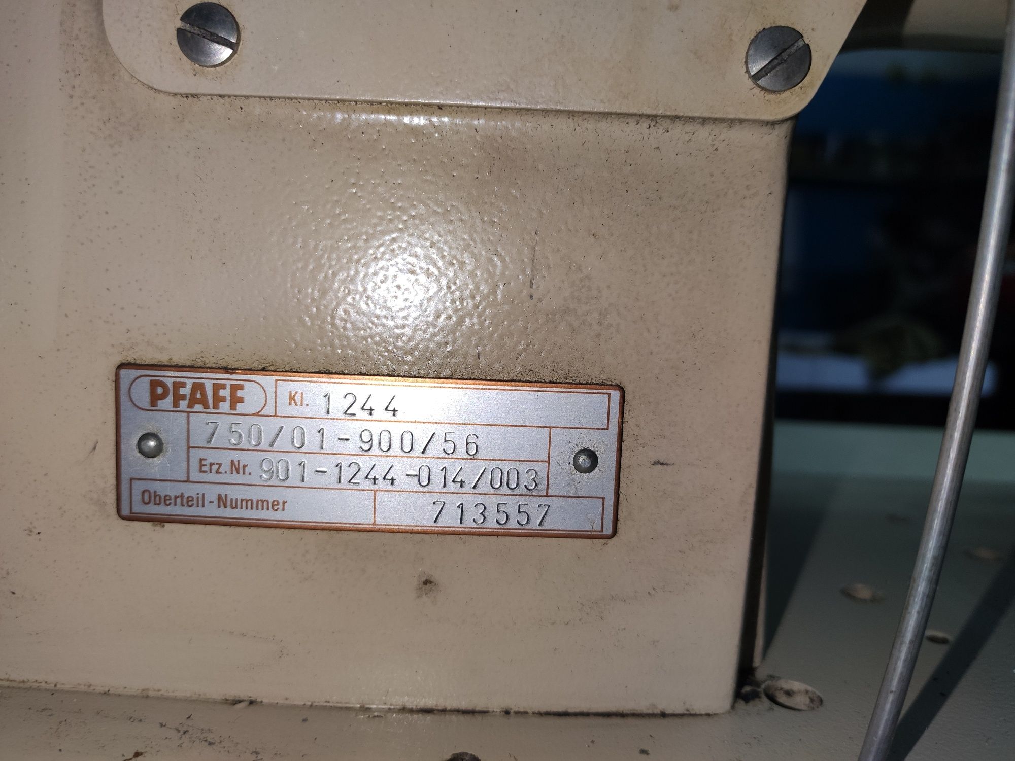 Pfaff 1244 швейная машина с двойным продвижением материала