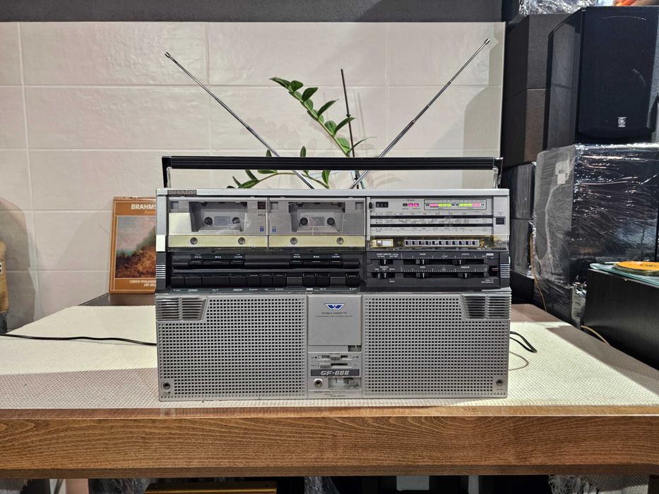 Магнітола SHARP GF-666