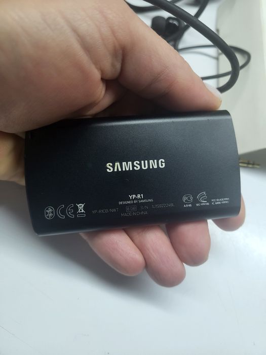 MP3-плеєр Samsung The Beat Player YP-R1