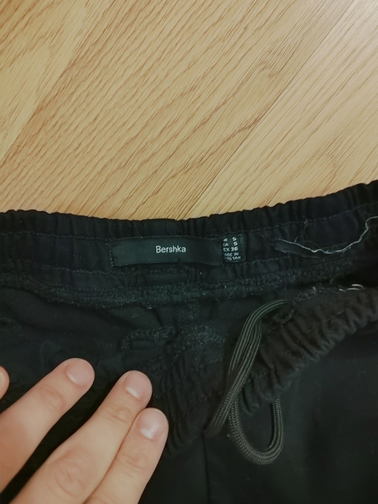 Мужские штаны джогери Bershka размер S
